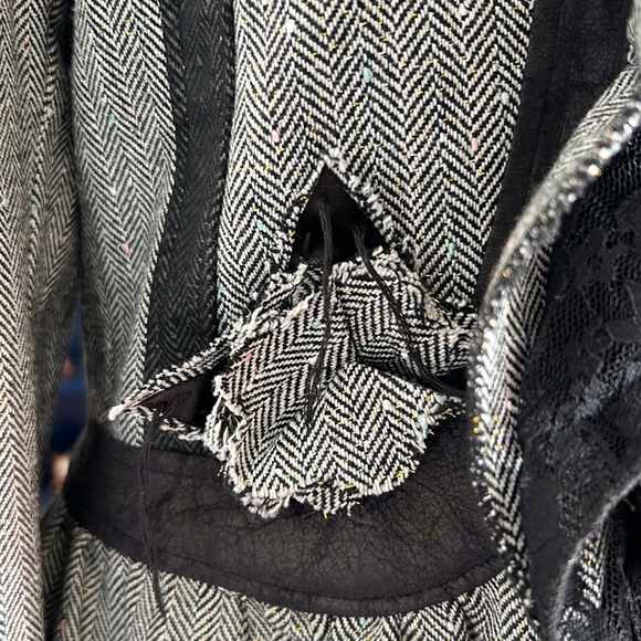 Anthropologie H.E. Tweed metallic black & gray with lace and flowers blazer, L - Picture 2 of 8